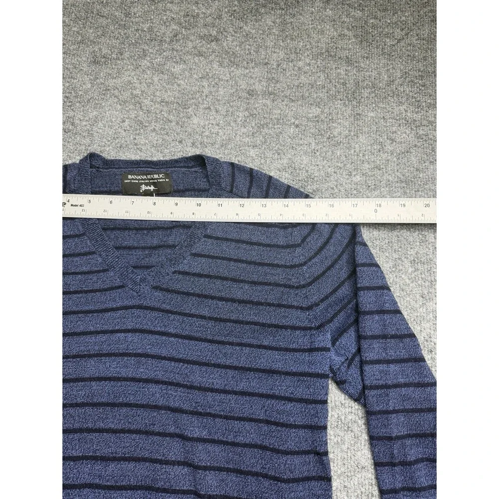 Banana Republic Sweater Men Medium Blue Merino Wool Striped V Neck Navy Baruffa